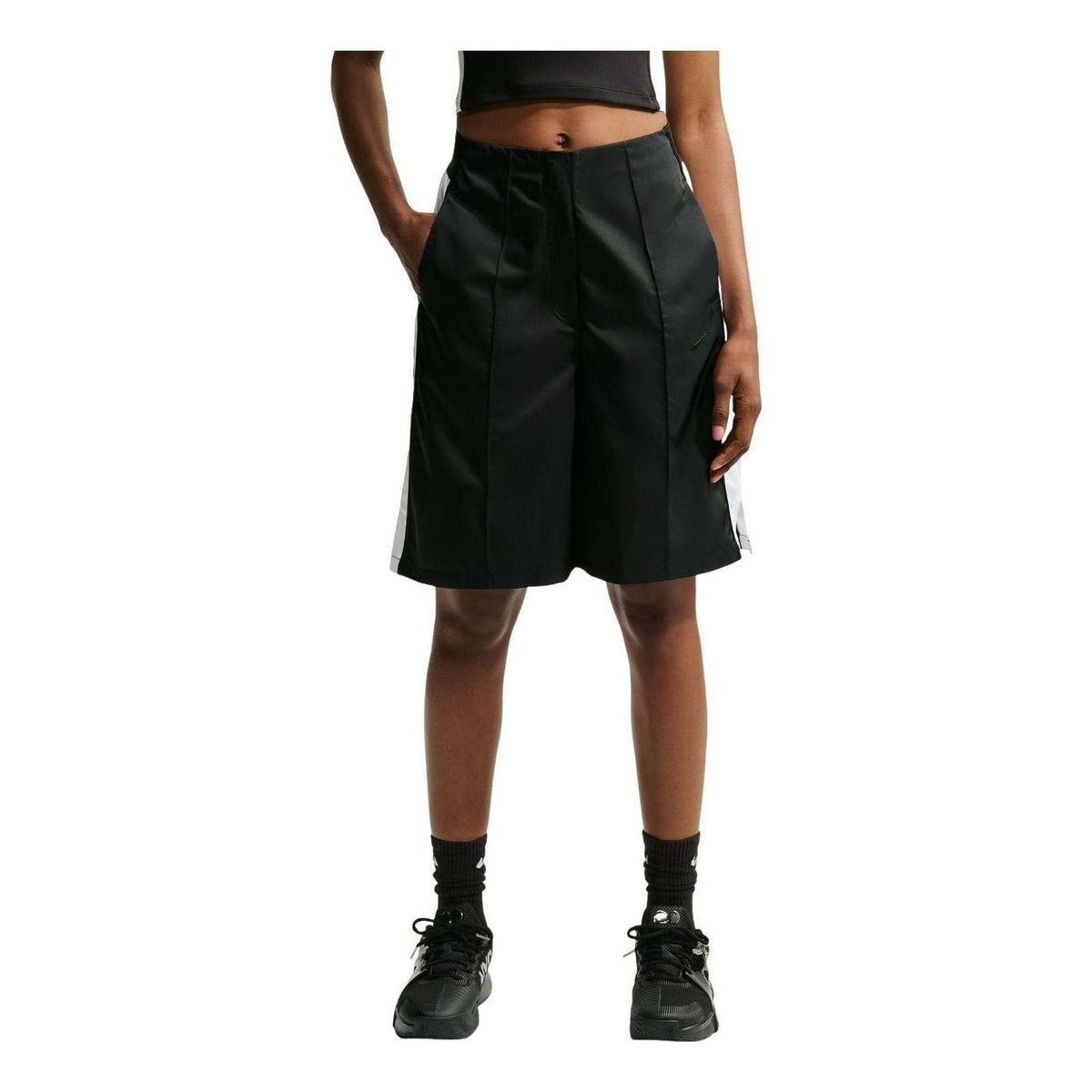 (WMNS) Nike x Naomi Osaka Loose Mid-Rise Shorts 'Black White' IO5811-010